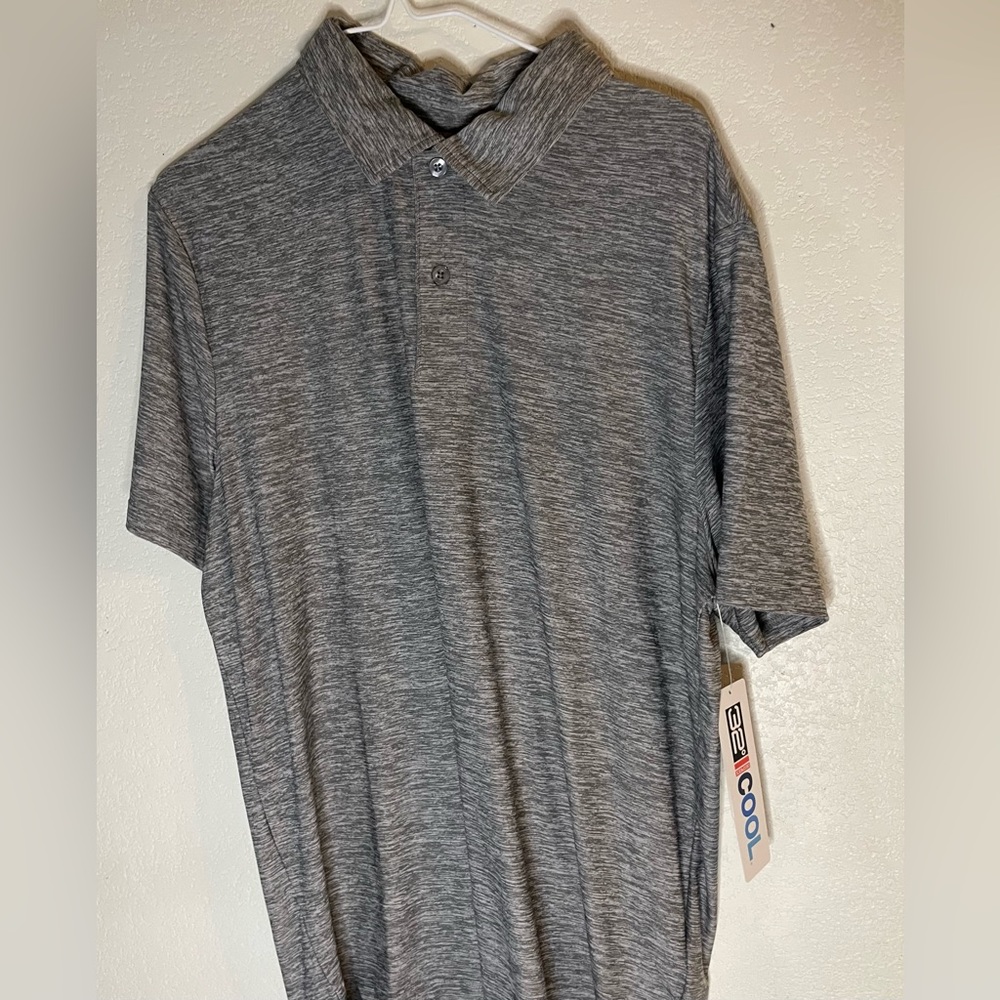 Men’s 32 degrees polo size large